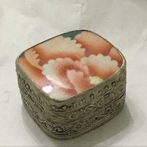 floral ceramic trinket box